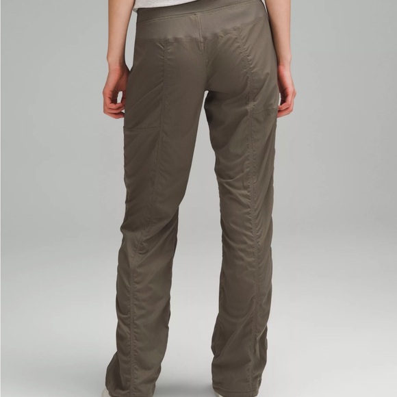 lululemon athletica Pants - Lululemon Dance Studio Tall Fog Green Size 8 NWOT